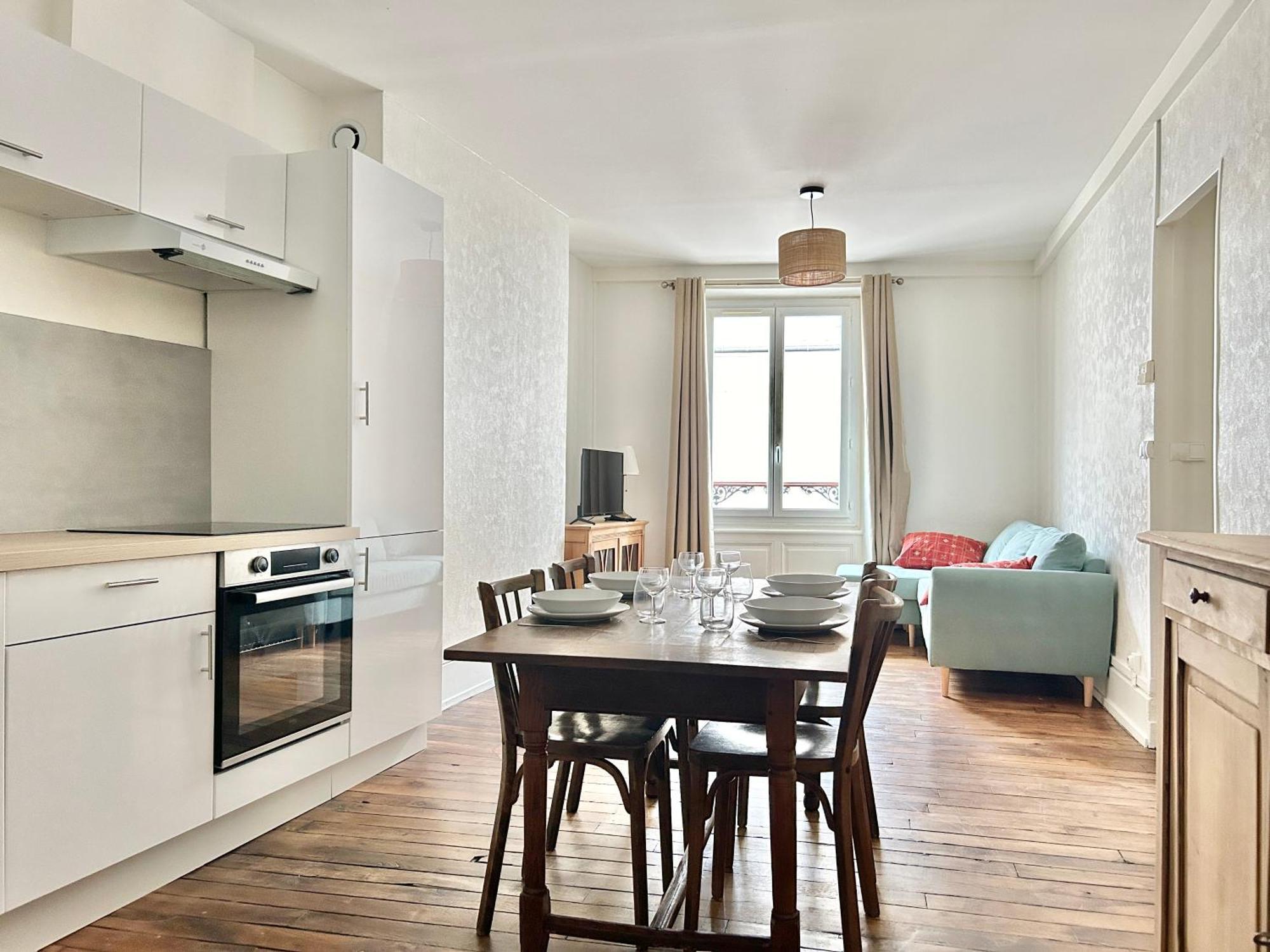 Appartement Pinede - 2 Chambres - Centre Ville Орлеан Экстерьер фото